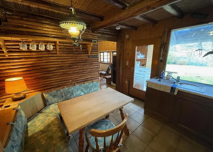 Hébergement de vacances Urige Blockhuette Direkt Am Waldrand *